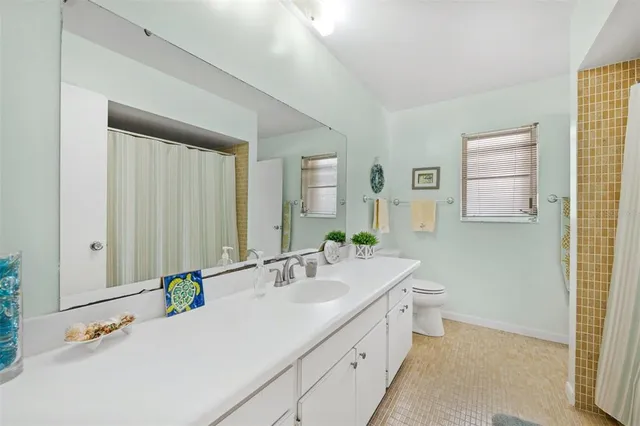 $10,000 | 614 Gladstone Lane, Holmes Beach, FL 34217