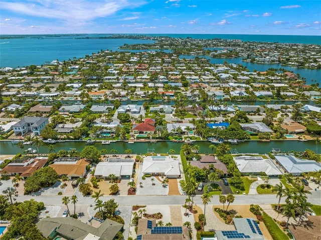 $10,000 | 614 Gladstone Lane, Holmes Beach, FL 34217