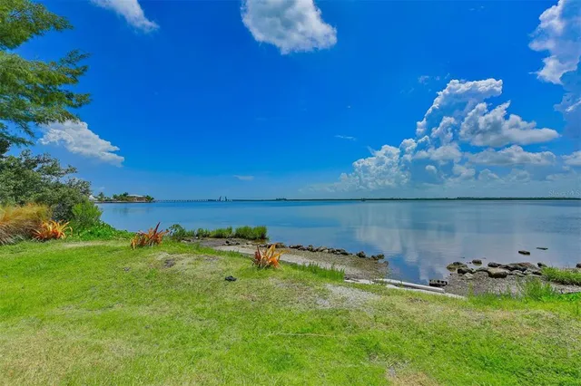 $10,000 | 614 Gladstone Lane, Holmes Beach, FL 34217
