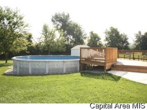 13124 Hickory Road Athens, IL 62613 - Photo 4 of 12 Gallery Image 4