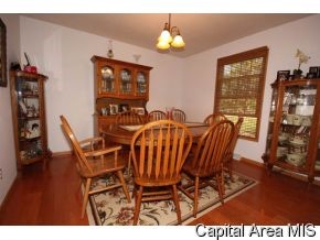 13124 Hickory Road Athens, IL 62613 - Photo 7 of 12 Gallery Image 7