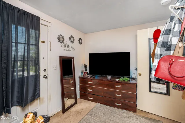 $134,900 | 1021 3rd Street, Rensselaer, NY 12144