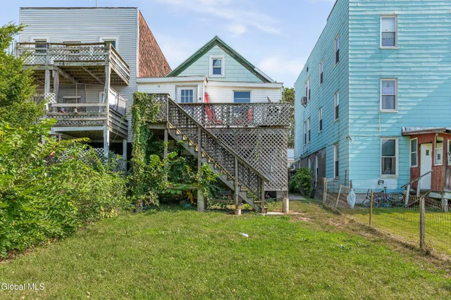 $134,900 | 1021 3rd Street, Rensselaer, NY 12144