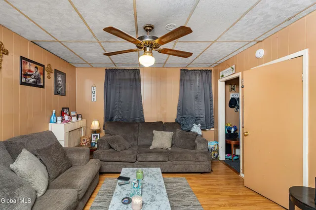 $134,900 | 1021 3rd Street, Rensselaer, NY 12144