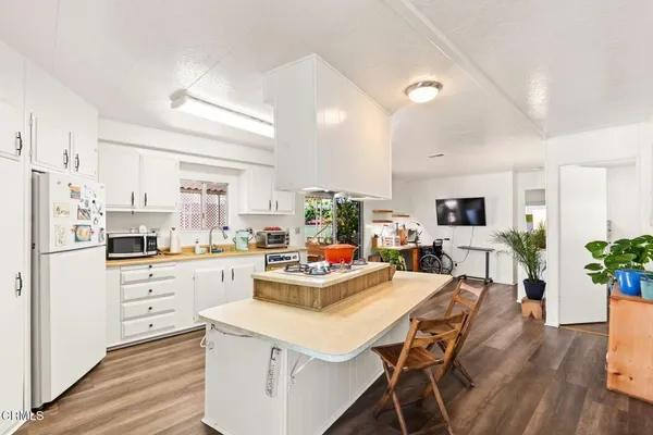 $179,250 | 140 Gaviota Place, Unit 157, Oxnard, CA 93033