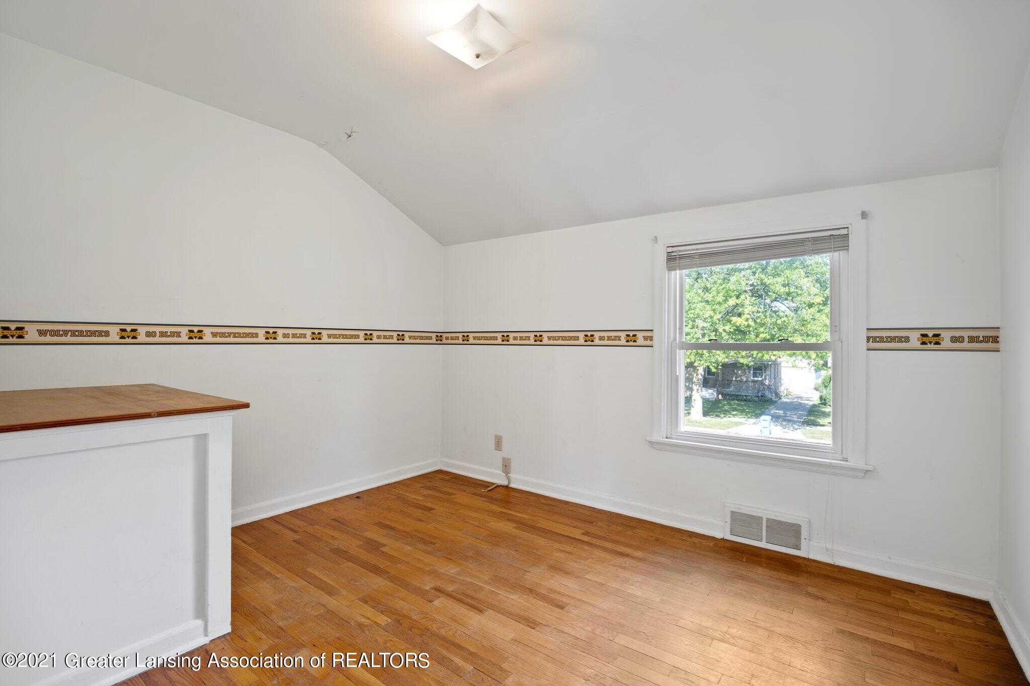 2310 Chatham Road Lansing, MI 48910 - Photo 22 of 24 22-web-or-mls-1P6A7938