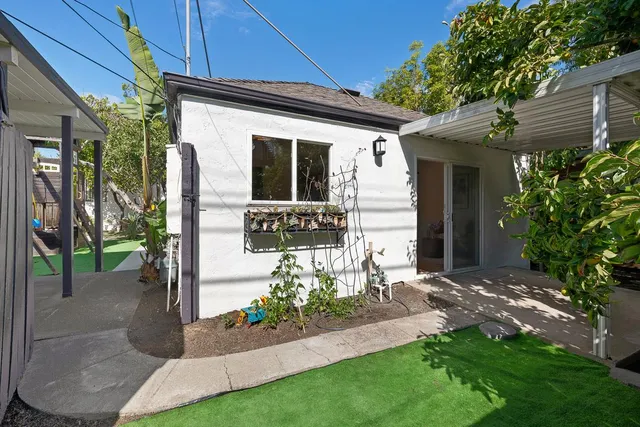 $2,768,000 | 1111 Laguna Avenue, Burlingame, CA 94010