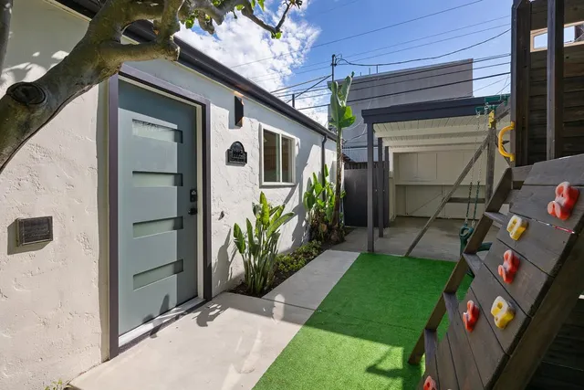 $2,768,000 | 1111 Laguna Avenue, Burlingame, CA 94010