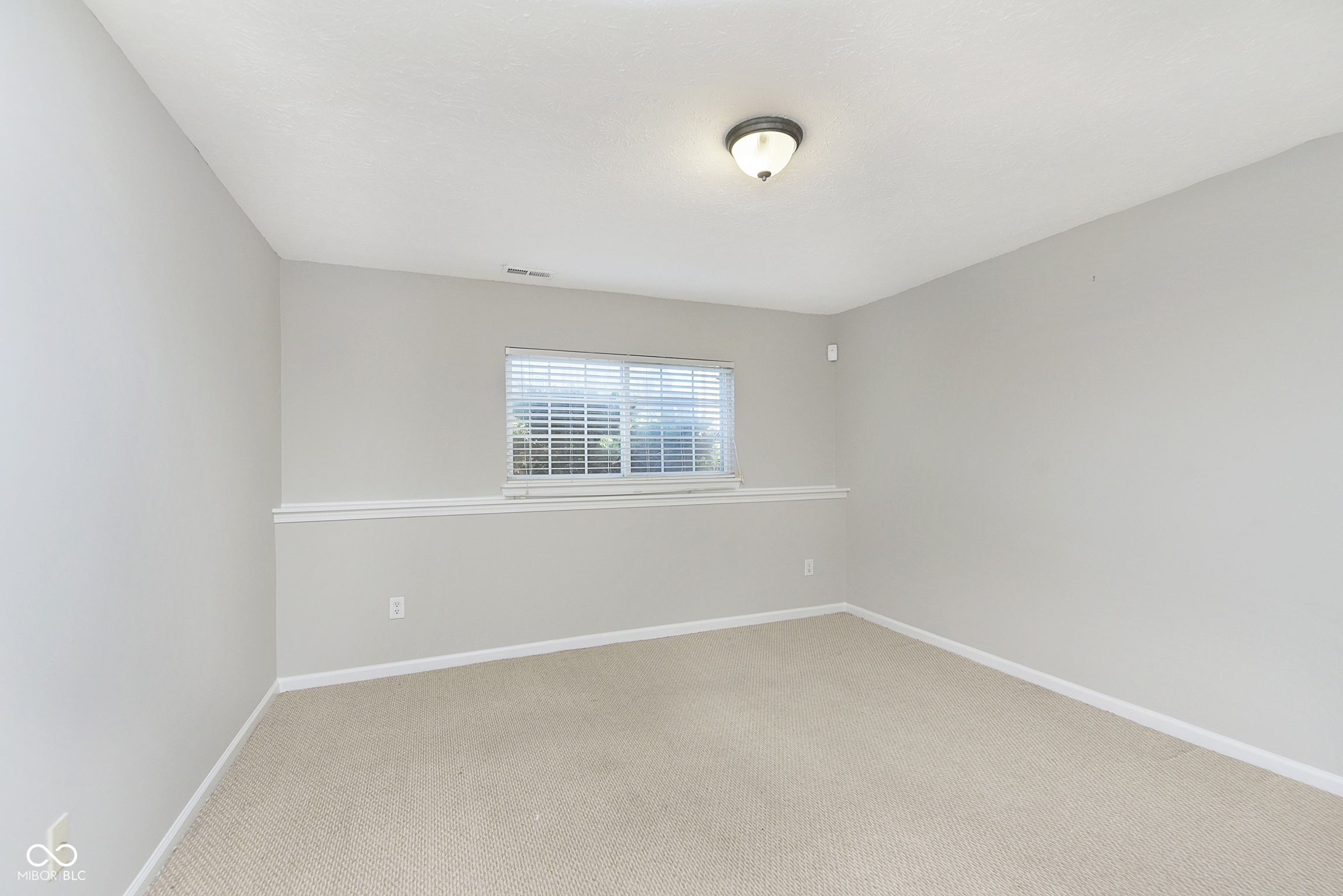 8333 Clayhurst Drive Indianapolis, IN 46278 - Photo 6 of 31