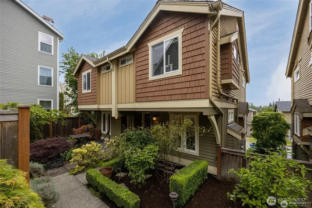 $4,000 | 1828 25th Avenue, Unit A, Seattle, WA 98122