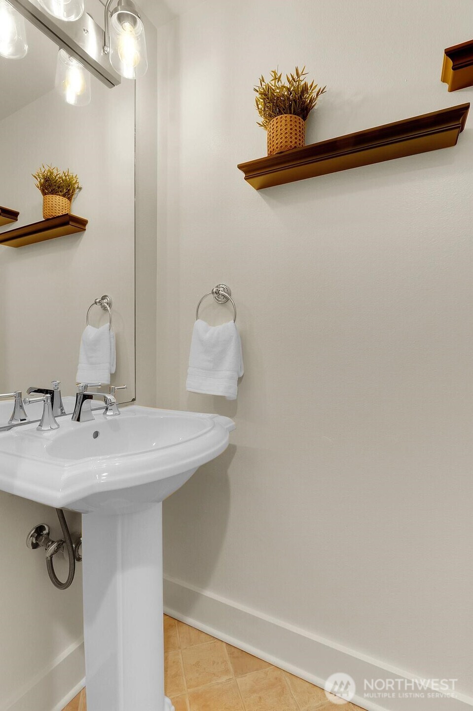 1828 25th Avenue, Unit A Seattle, WA 98122 - Photo 17 of 20