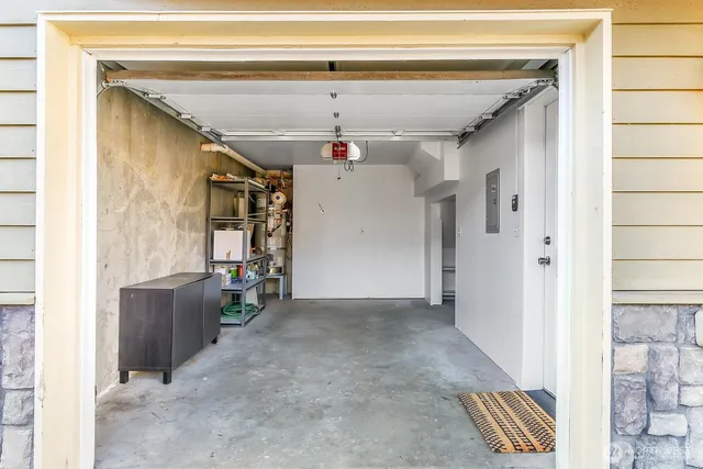 $4,000 | 1828 25th Avenue, Unit A, Seattle, WA 98122