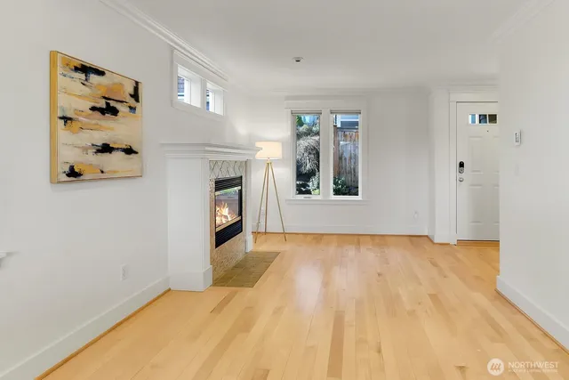 $4,000 | 1828 25th Avenue, Unit A, Seattle, WA 98122