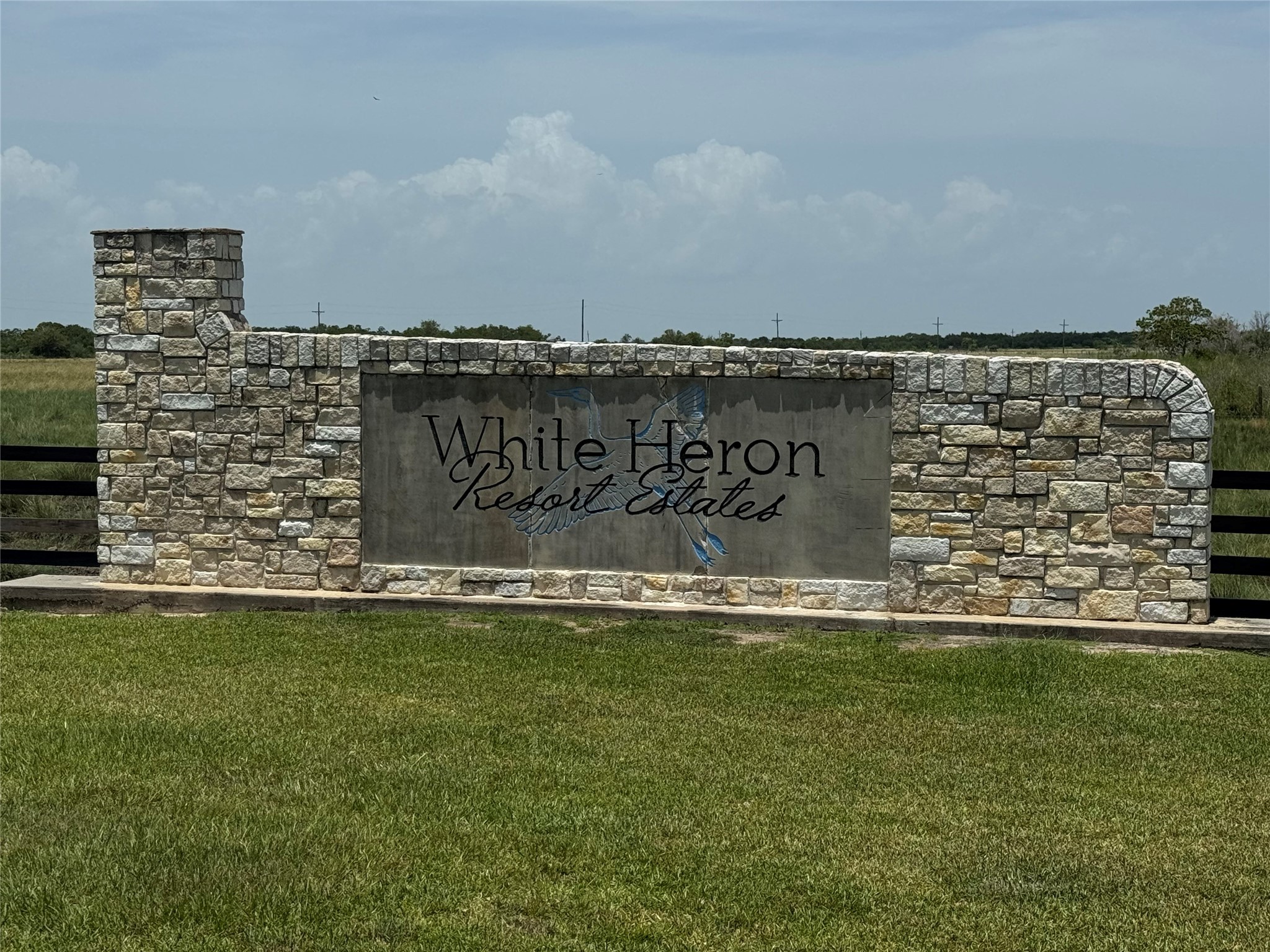 17-5 Mockingbird Lane Anahuac, TX 77514 - Photo 1 of 10 a view of outdoor space with a garden