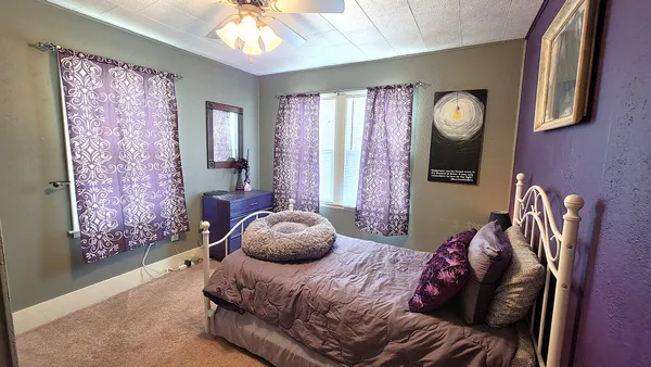 $144,900 | 918 North Farnham Street, Galesburg, IL 61401