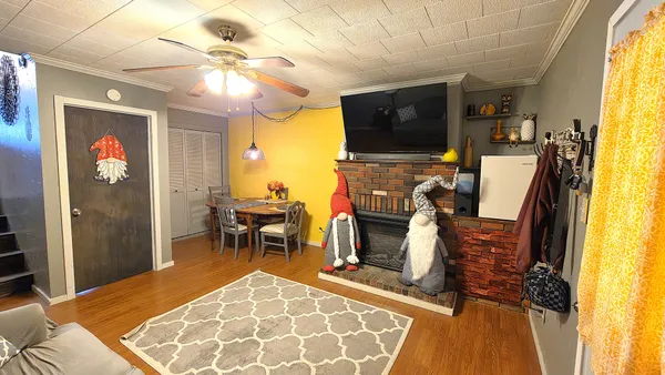 $144,900 | 918 North Farnham Street, Galesburg, IL 61401