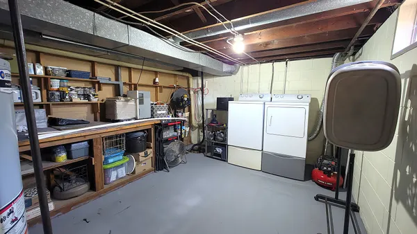 $144,900 | 918 North Farnham Street, Galesburg, IL 61401