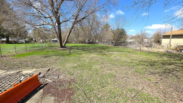 $144,900 | 918 North Farnham Street, Galesburg, IL 61401