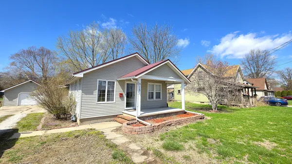 $144,900 | 918 North Farnham Street, Galesburg, IL 61401