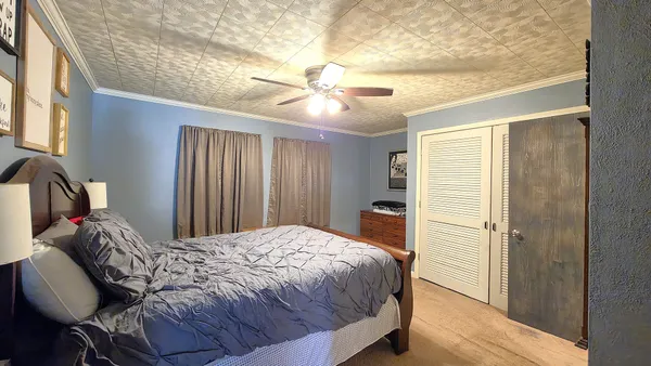 $144,900 | 918 North Farnham Street, Galesburg, IL 61401