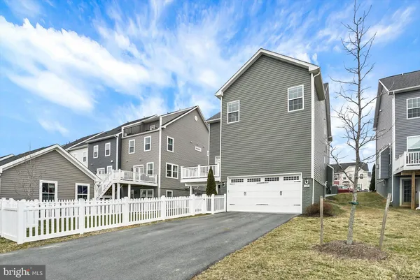 $594,900 | 1320 Monocacy Crossing Parkway, Brunswick, MD 21716