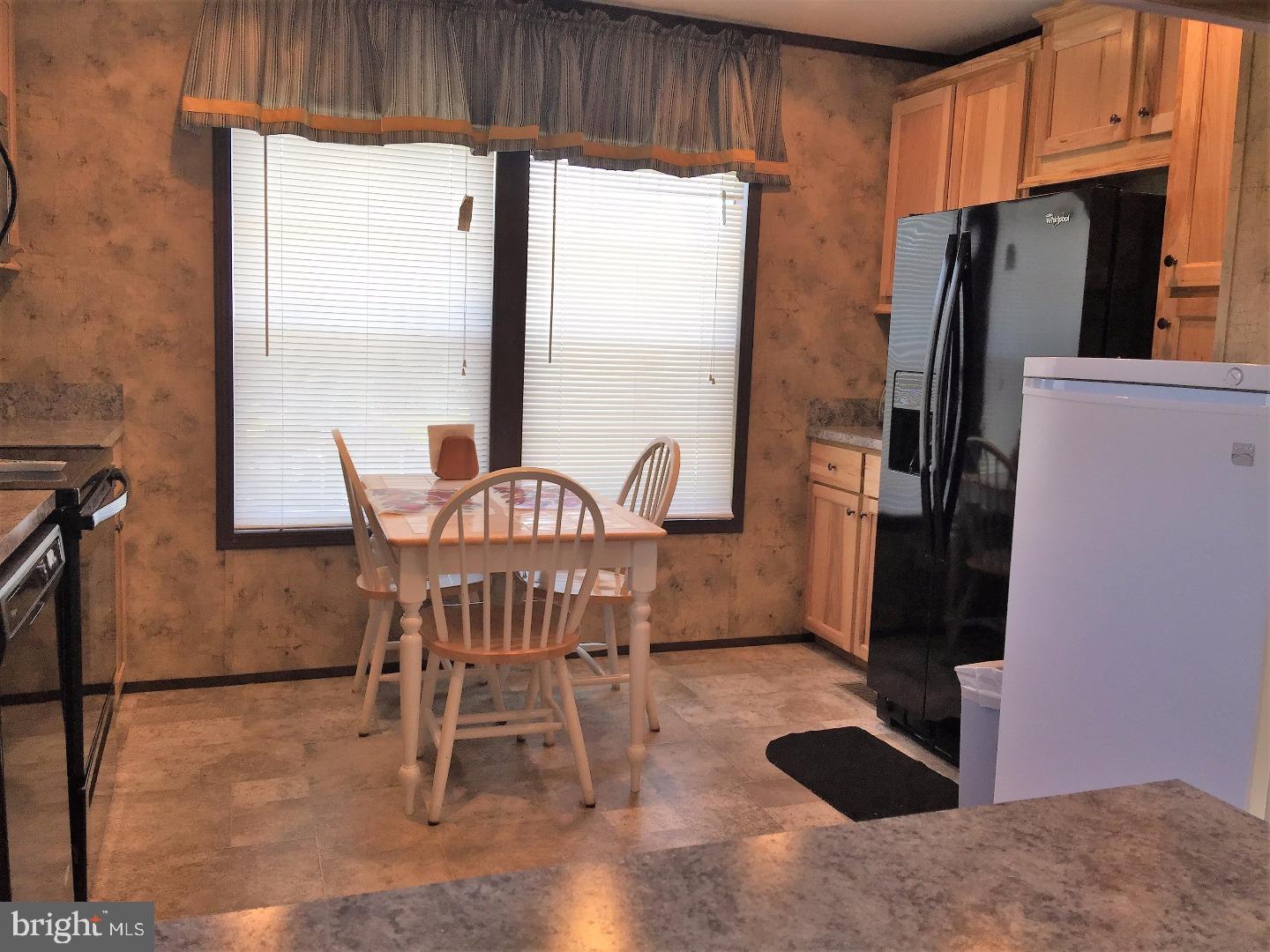 842 Latshaw Road Spring City, PA 19475 - Photo 4 of 13 Gallery Image 4