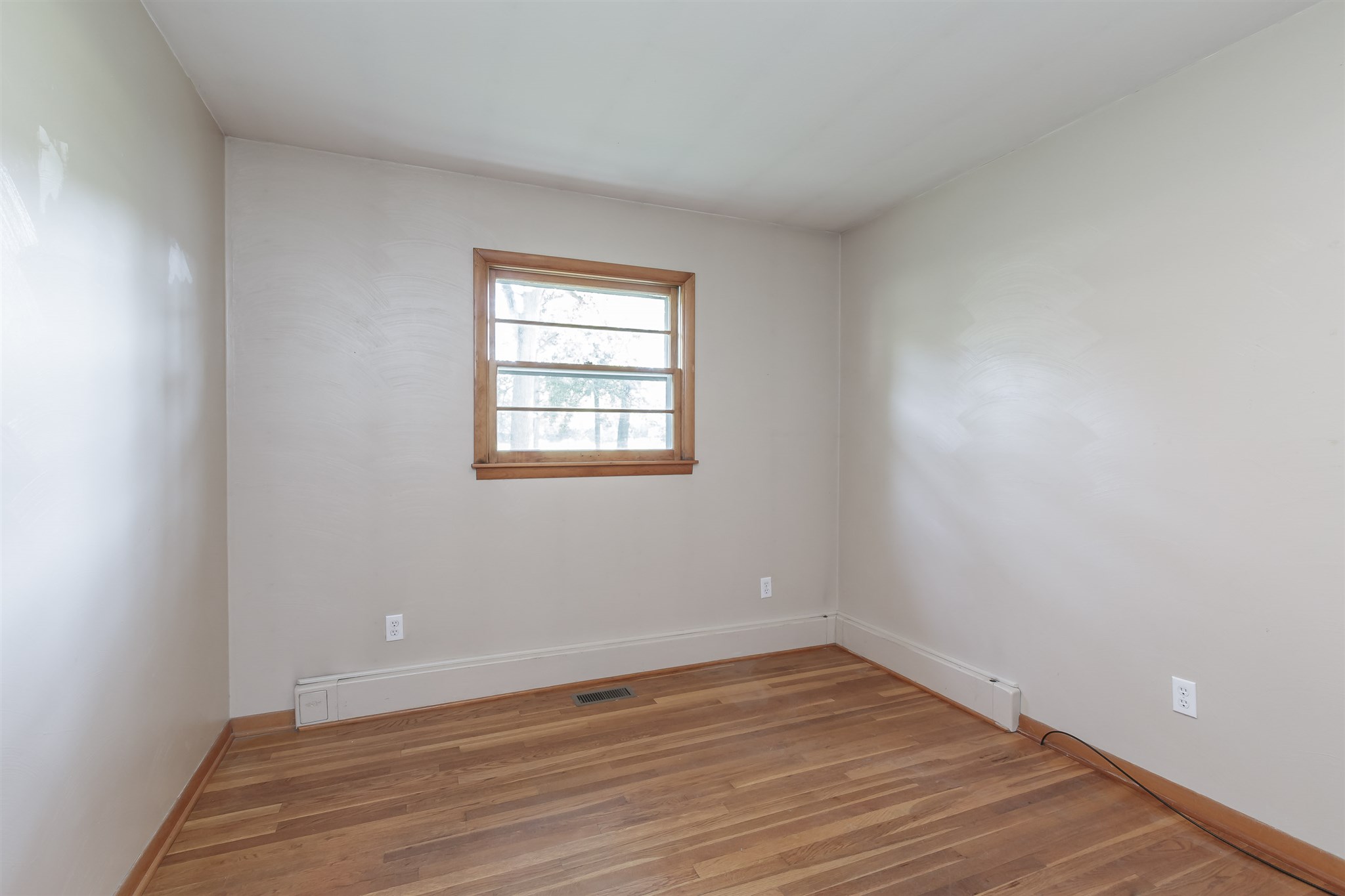 55180 Butternut Road South Bend, IN 46628 - Photo 17 of 26