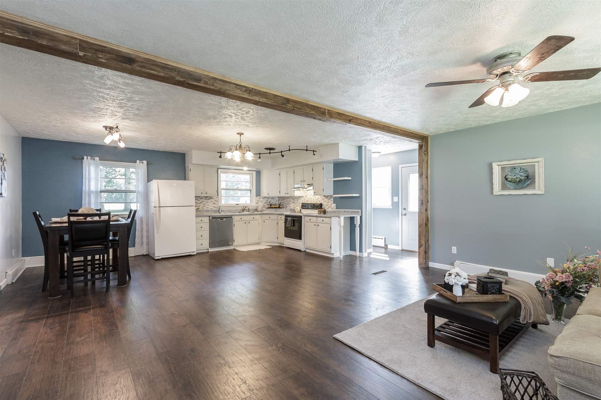 55180 Butternut Road South Bend, IN 46628 - Photo 9 of 26