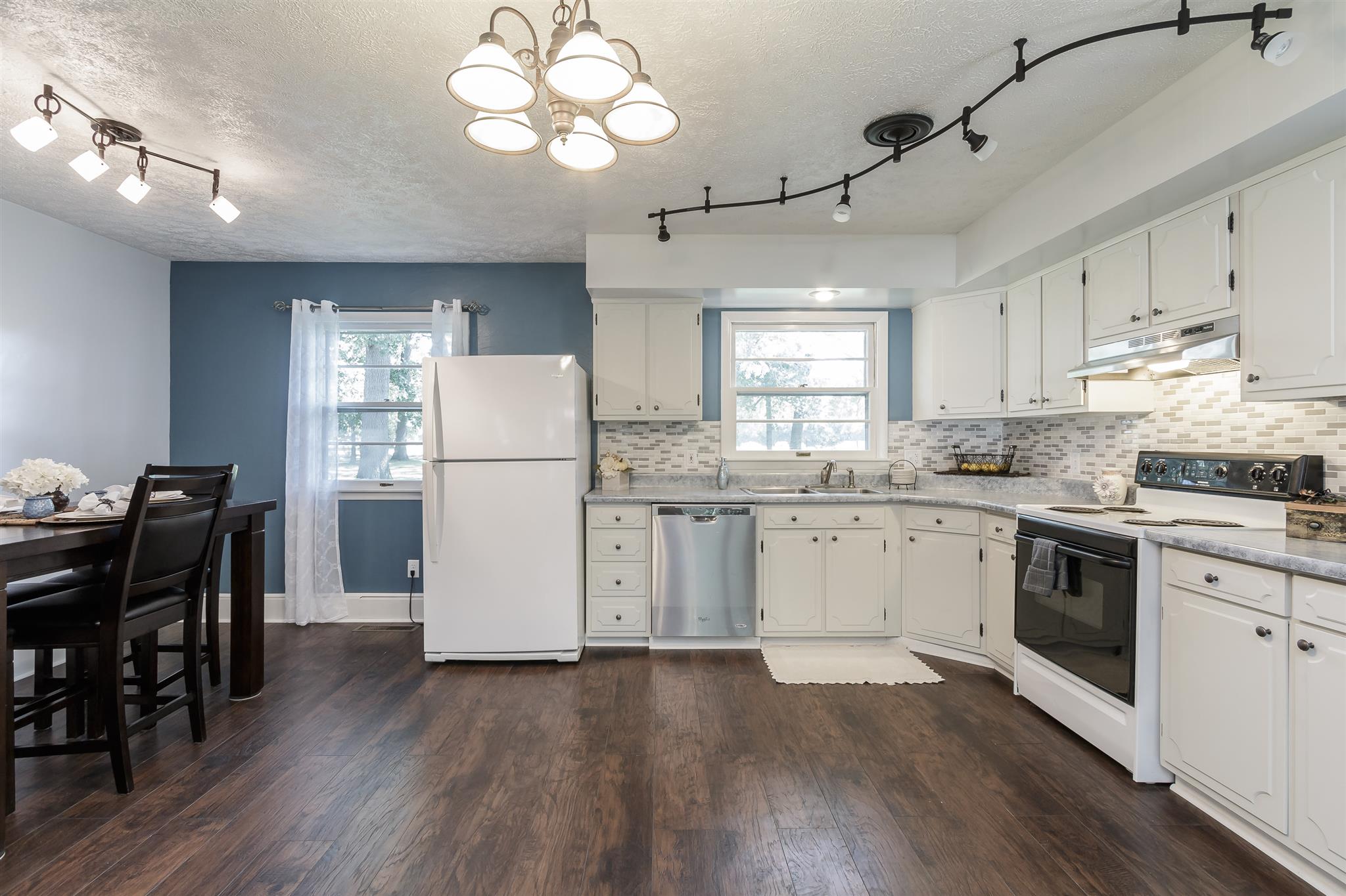 55180 Butternut Road South Bend, IN 46628 - Photo 10 of 26