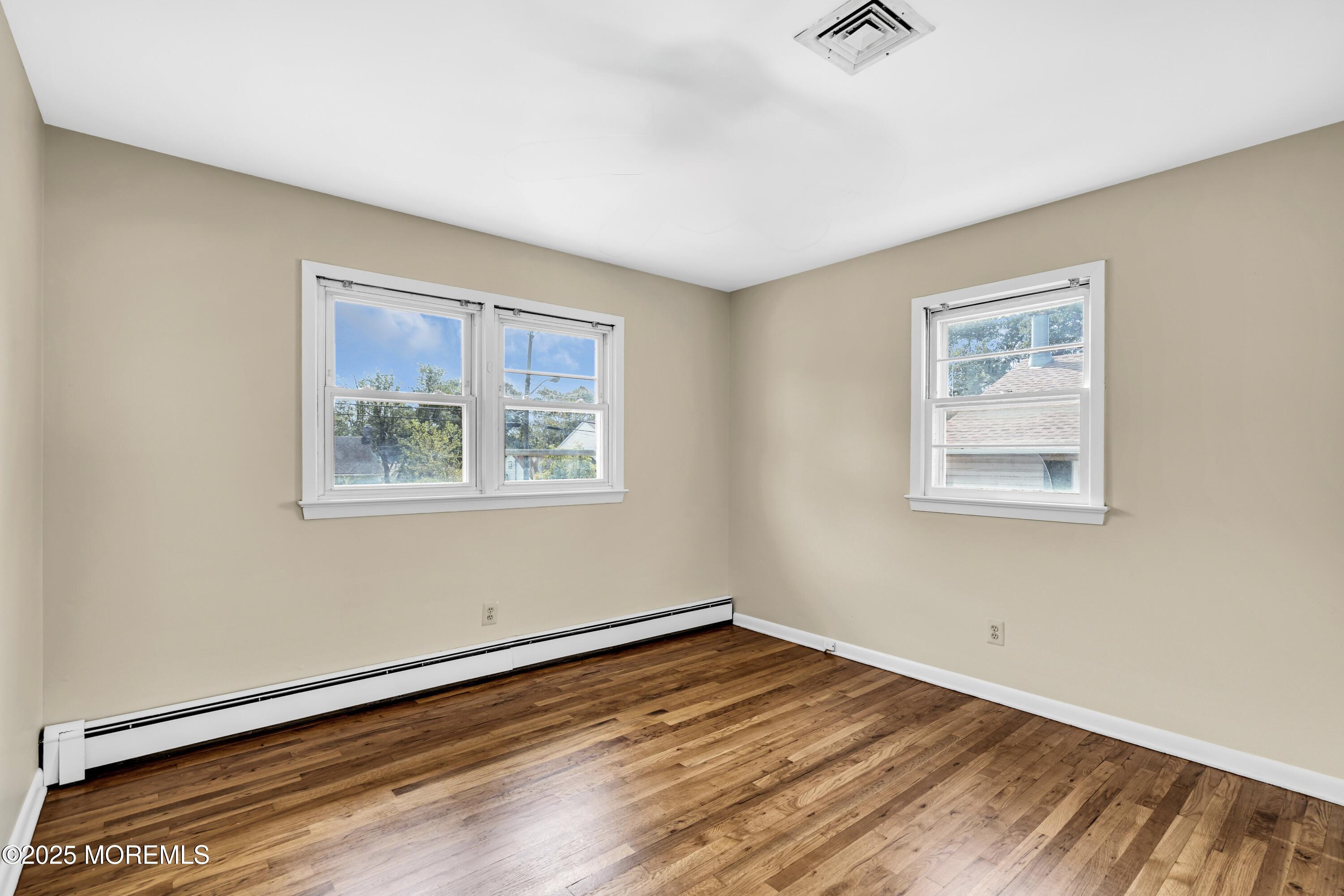 531 Oak Terrace Point Pleasant, NJ 08742 - Photo 13 of 25 IMG_2307