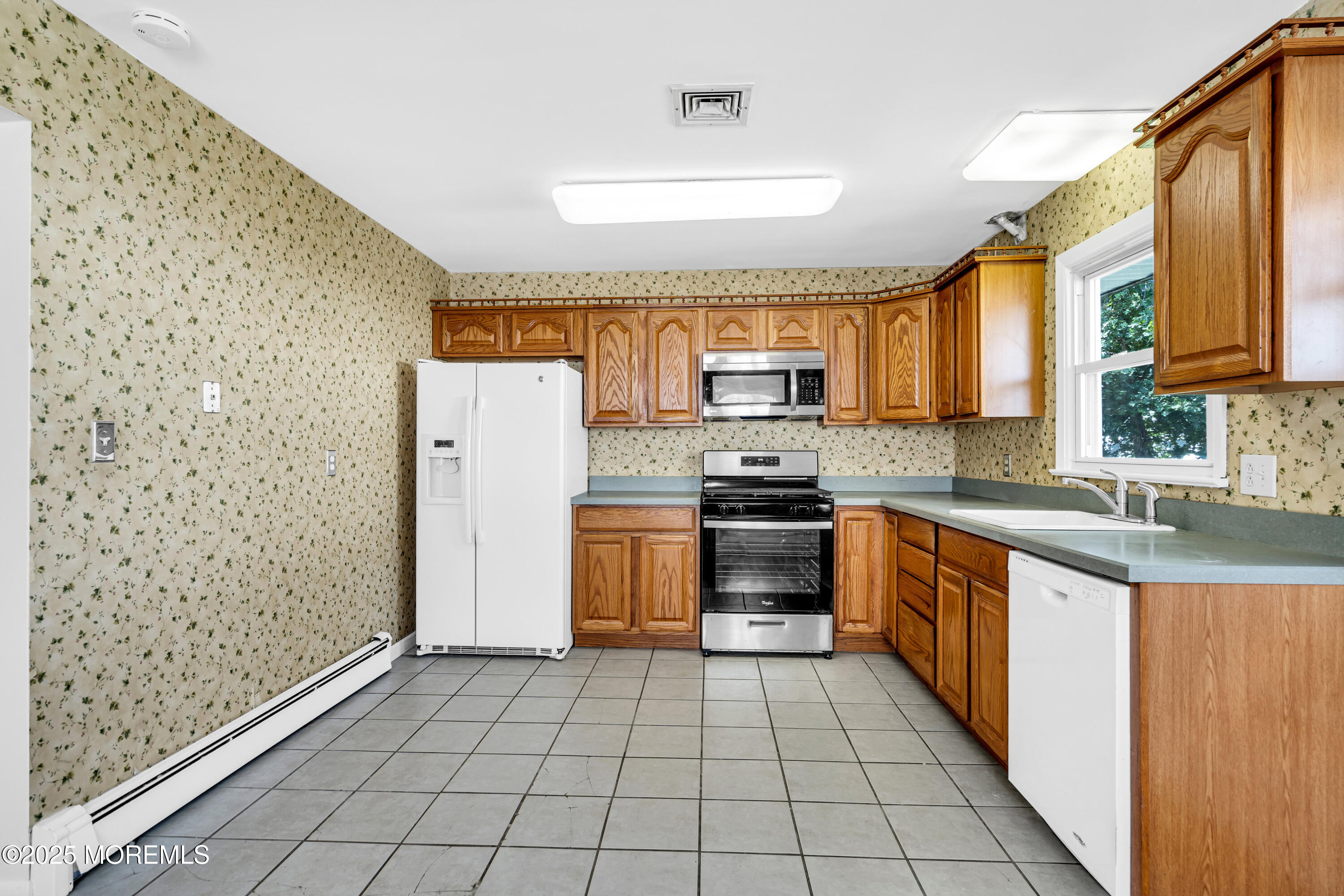531 Oak Terrace Point Pleasant, NJ 08742 - Photo 8 of 25 019_dsc03588_911