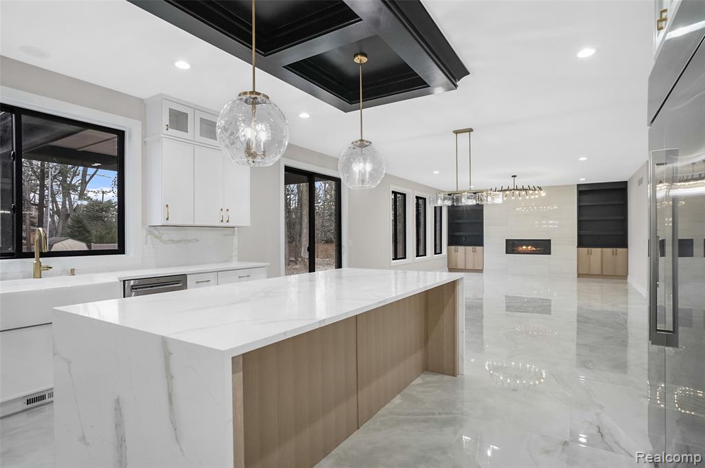 31130 Lahser Road Beverly Hills, MI 48025 - Photo 12 of 50