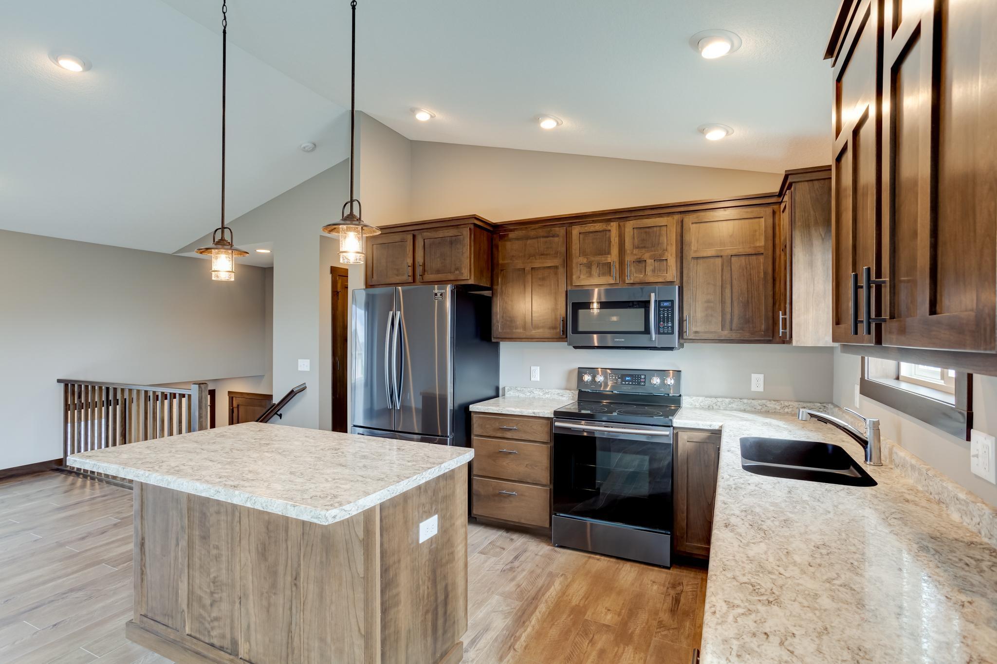 250 Pintail Street Baldwin, WI 54002 - Photo 3 of 20 Gallery Image 3