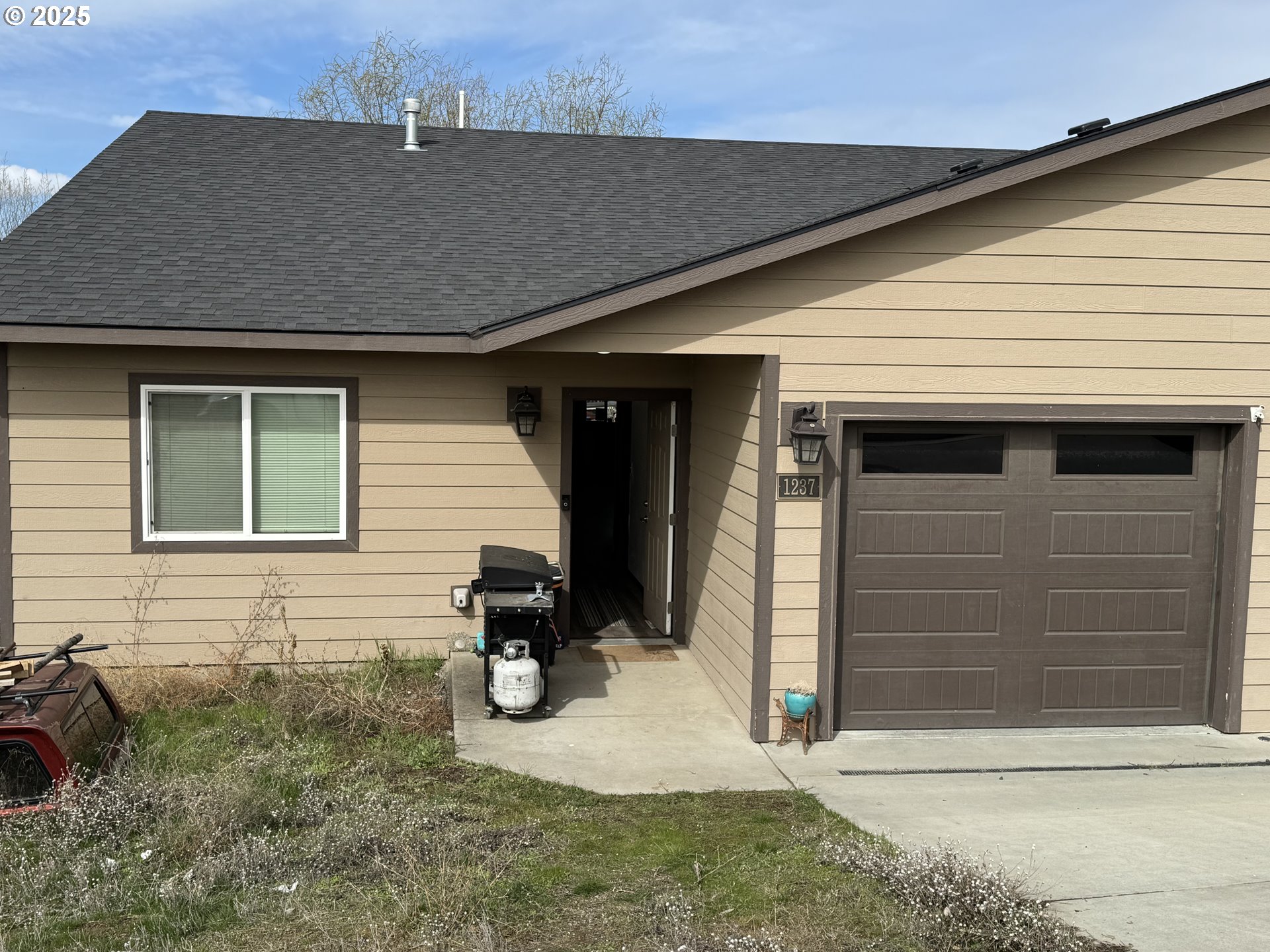 1237 Southwest 12th Street Pendleton, OR 97801 - Photo 1 of 10