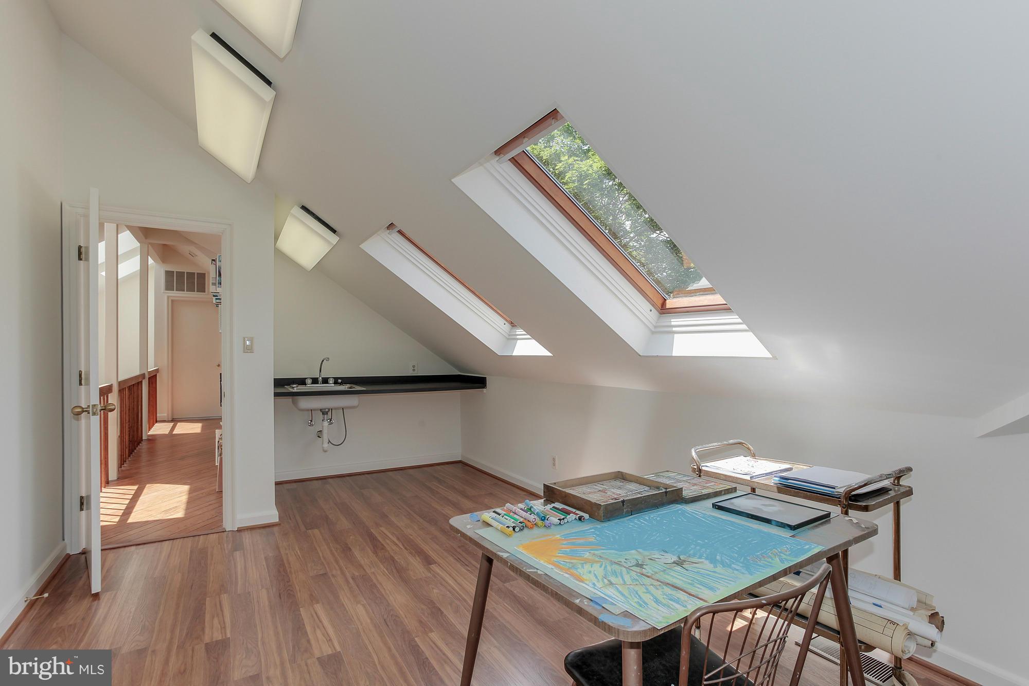 488 River Bend Road Great Falls, VA 22066 - Photo 15 of 29 Interior (General)