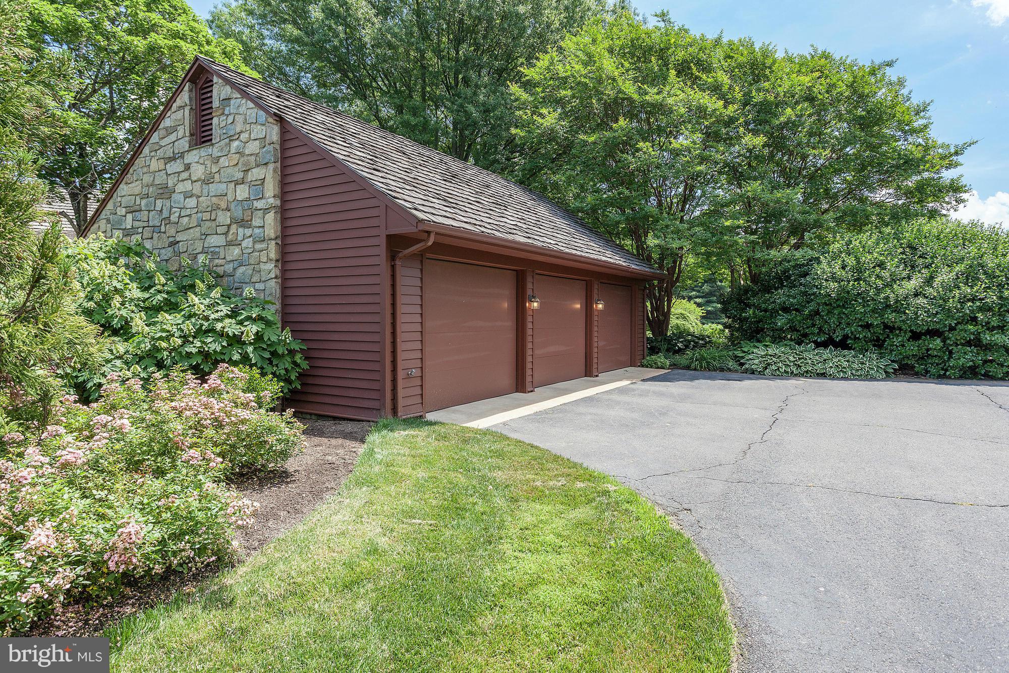 488 River Bend Road Great Falls, VA 22066 - Photo 21 of 29 Exterior (General)