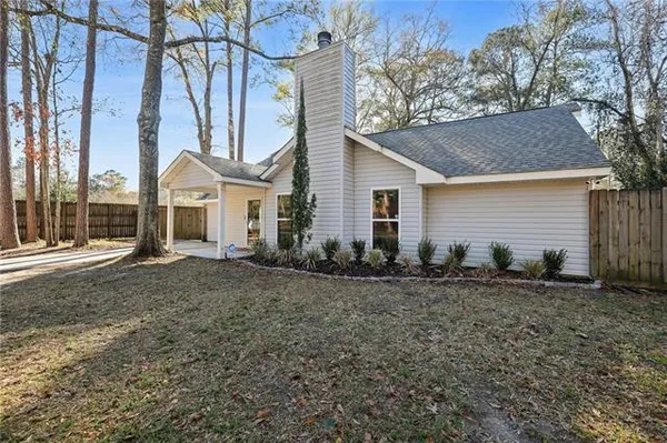 $305,000 | 127 Swenson Street, Mandeville, LA 70448