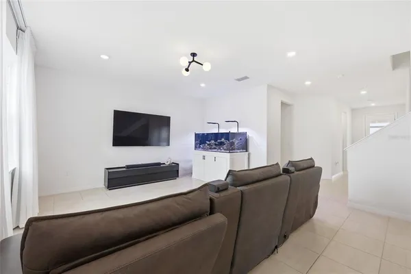 $675,000 | 6711 Willow View Avenue, Orlando, FL 32829