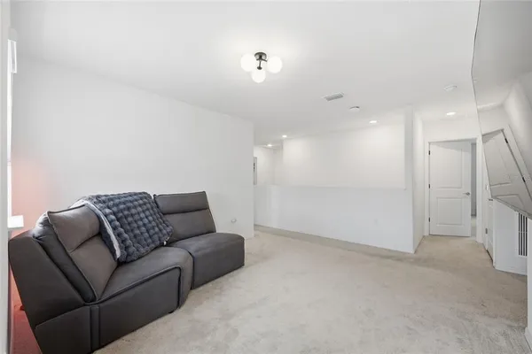 $675,000 | 6711 Willow View Avenue, Orlando, FL 32829