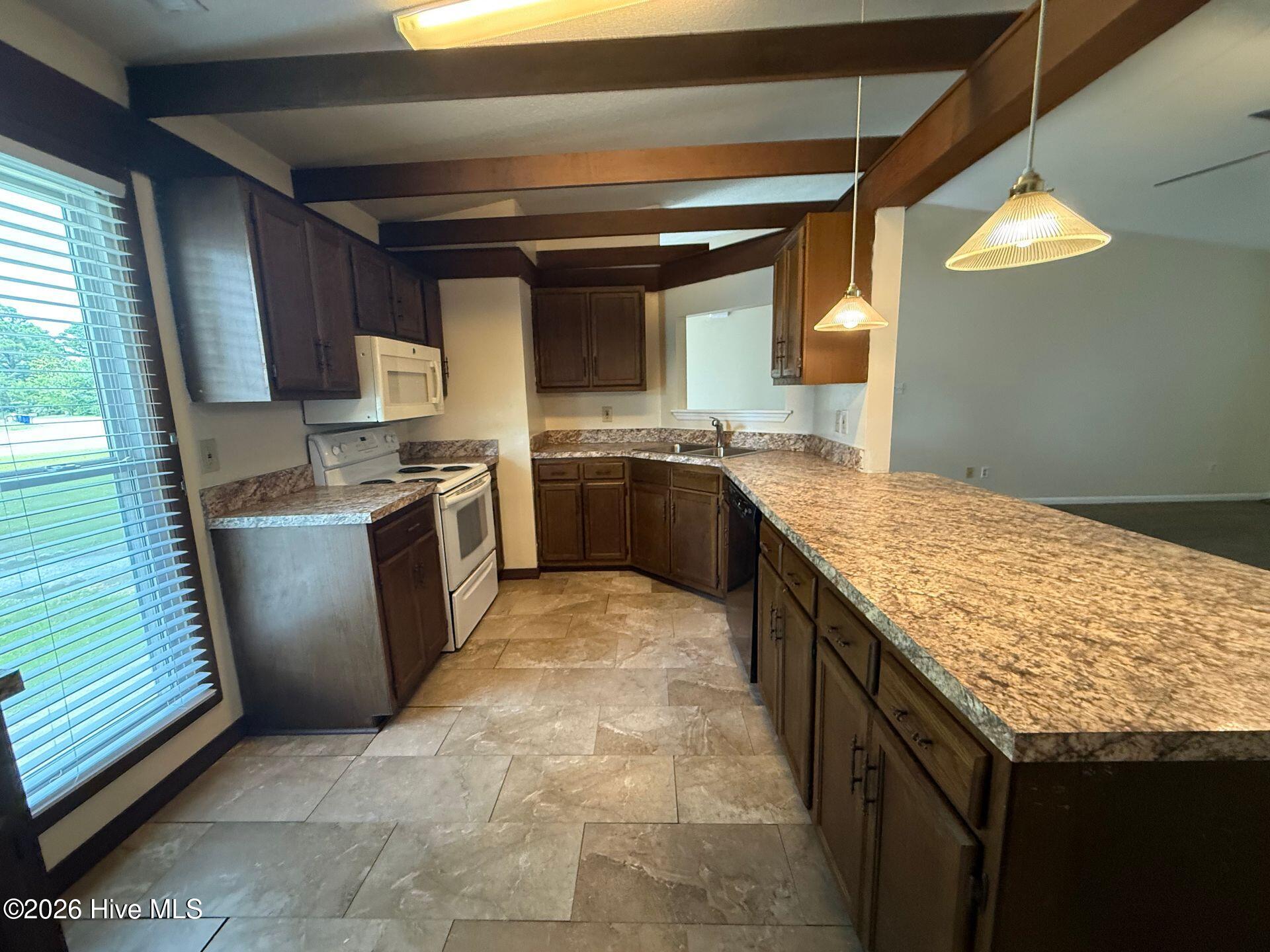 804 Brynn Marr Road Jacksonville, NC 28546 - Photo 2 of 12