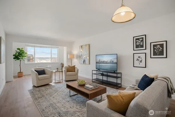 $214,950 | 440 St Helens Avenue, Unit 305, Tacoma, WA 98402