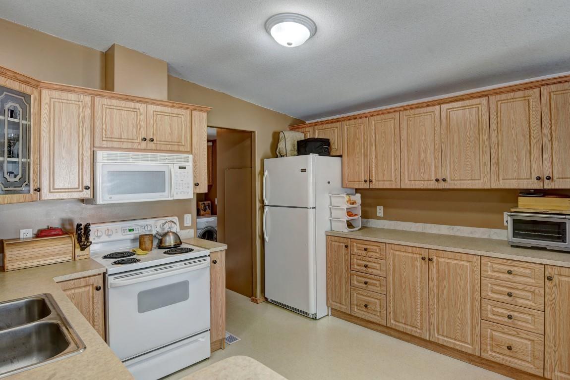 33147 Van Dissel Road Northwest Valley, WA 99181 - Photo 8 of 18