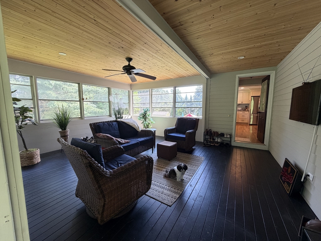 4 Robertson Road Auburn, MA 01501 - Photo 10 of 32 Gallery Image 10
