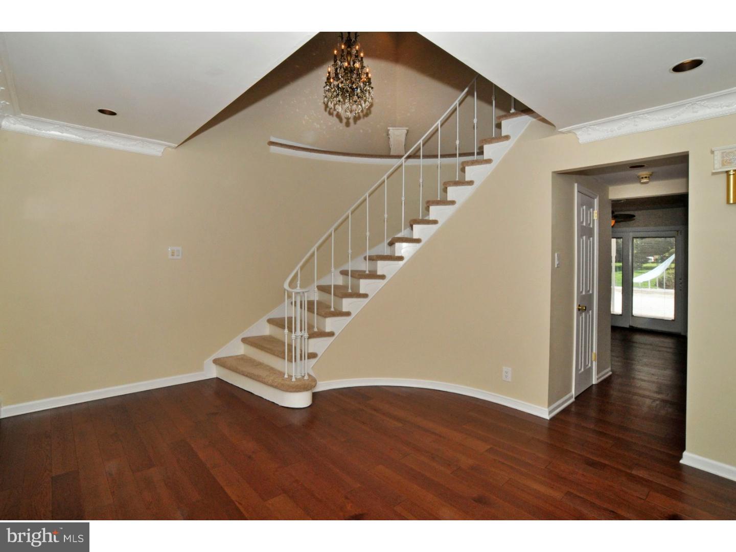2329 High Road Huntingdon Valley, PA 19006 - Photo 2 of 25 Foyer