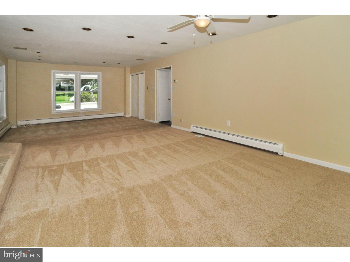 2329 High Road Huntingdon Valley, PA 19006 - Photo 7 of 25 Family Room