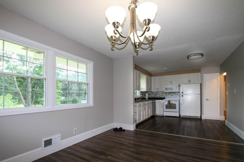 8613 Zenith Road Bloomington, MN 55431 - Photo 4 of 9