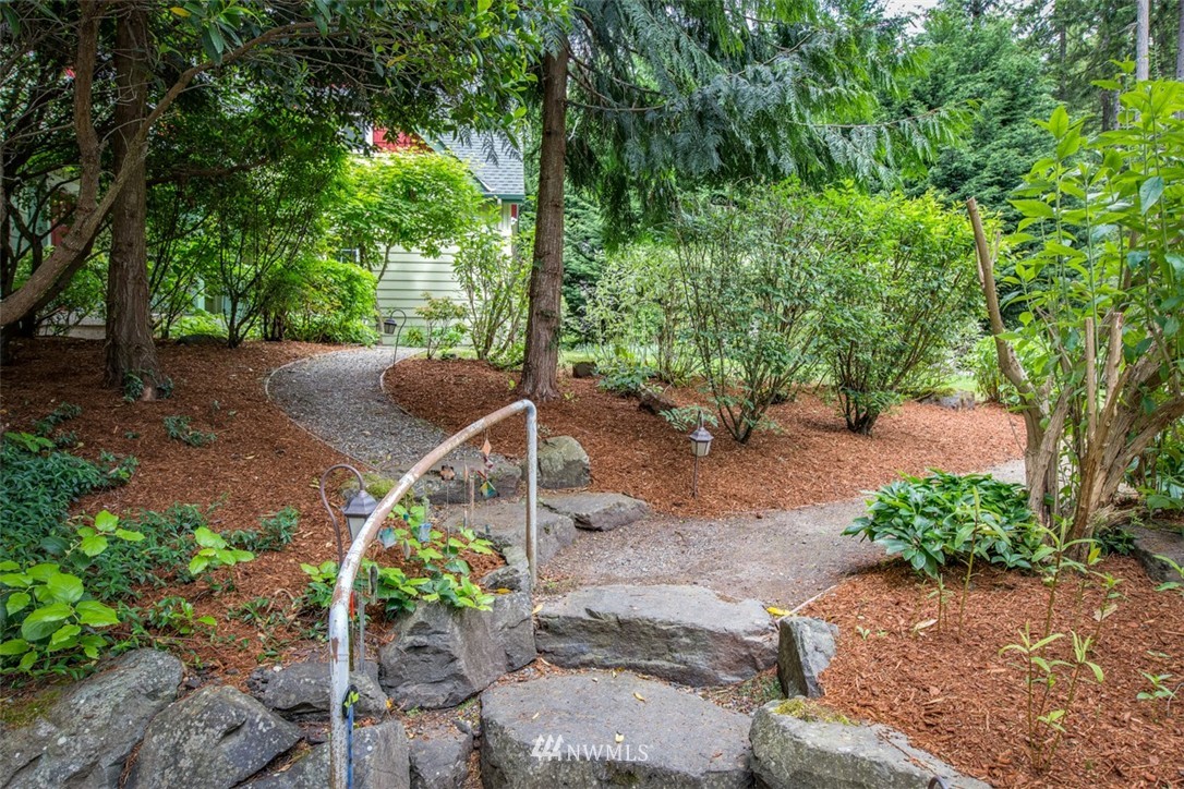6859 Northeast Hidden Cove Road Bainbridge Island, WA 98110 - Photo 22 of 25