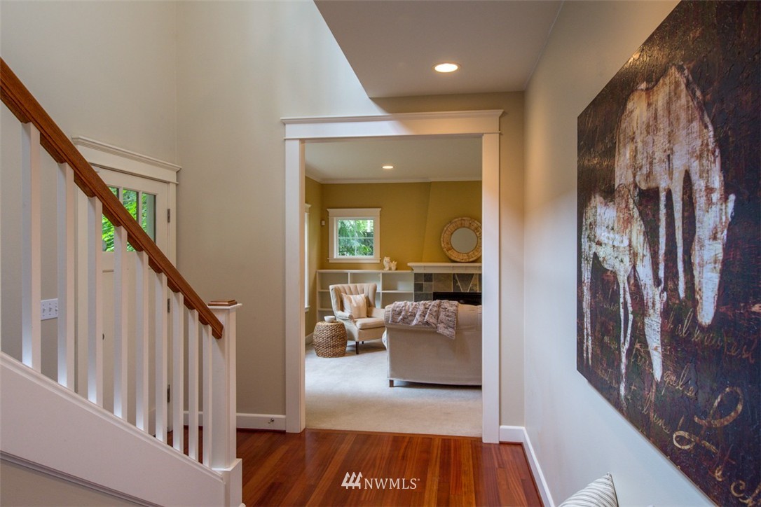 6859 Northeast Hidden Cove Road Bainbridge Island, WA 98110 - Photo 4 of 25