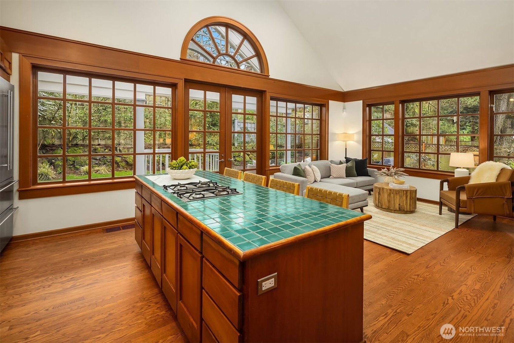 7016 28th Avenue Northeast Seattle, WA 98115 - Photo 11 of 32 a living room with large windows