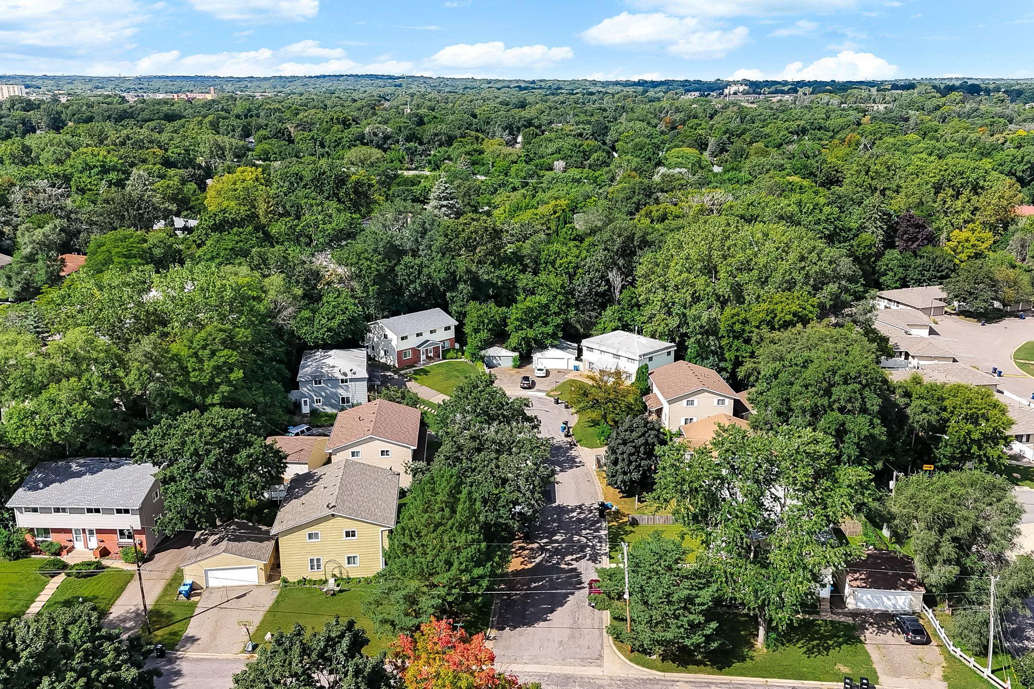 508 Shadyside Circle Hopkins, MN 55343 - Photo 18 of 41